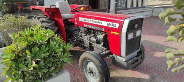 Millat MF-240 Tractor - Image 3